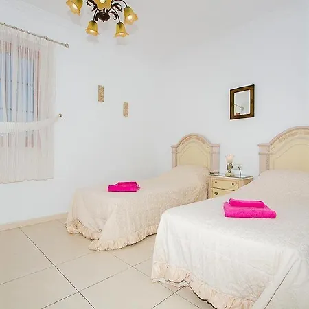 Villa Puerto Del Carmen Sleeps 6 Pool Wifi