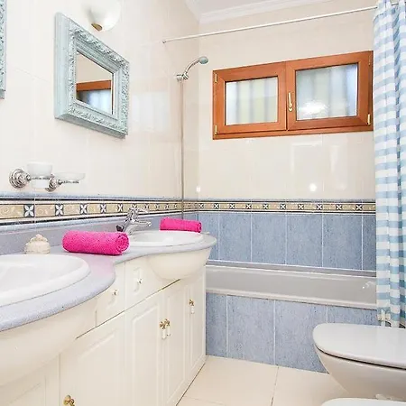 Puerto Del Carmen Sleeps 6 Pool Wifi